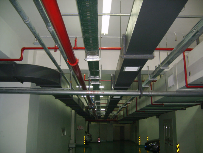 消防與非消防配電線路可敷設同一條電纜橋架？